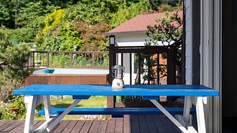 Geoje Come and Stay Pension