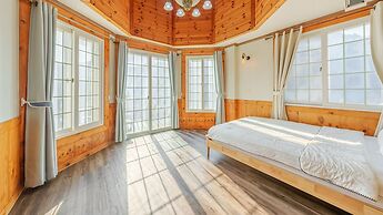 Geoje Come and Stay Pension