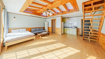 Geoje Come and Stay Pension