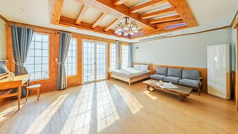 Geoje Come and Stay Pension