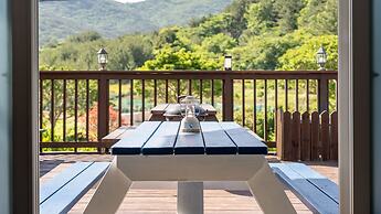 Geoje Come and Stay Pension