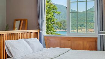Geoje Come and Stay Pension