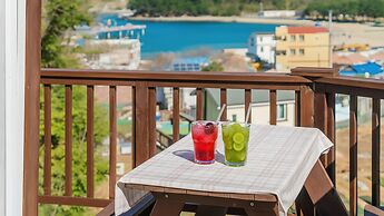 Geoje Come and Stay Pension