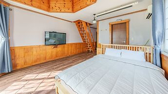 Geoje Come and Stay Pension
