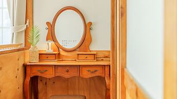 Geoje Come and Stay Pension