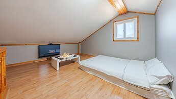 Geoje Come and Stay Pension