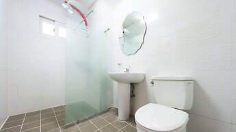 Geoje Come and Stay Pension