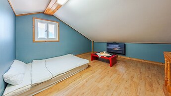 Geoje Come and Stay Pension