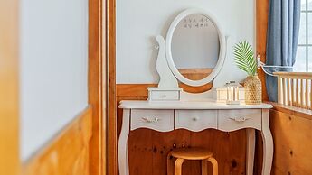 Geoje Come and Stay Pension