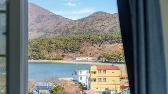 Geoje Come and Stay Pension