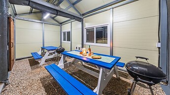 Geoje Come and Stay Pension