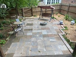 6 Bedrooms House w Hot Tub Deck Pool Table