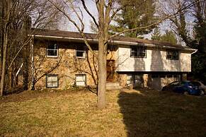 6 Bedrooms House w Hot Tub Deck Pool Table