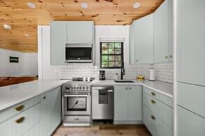 Group Getaway Modern Cabins Sleep 16 Gatlinburg