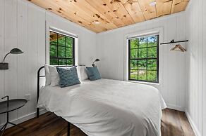 Group Getaway Modern Cabins Sleep 16 Gatlinburg