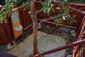 Six Degrees Off-Grid