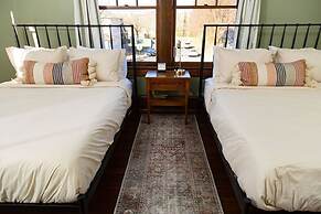 The Winona House - Boutique Hotel Near Downtown