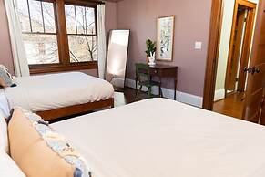 The Winona House - Boutique Hotel Near Downtown