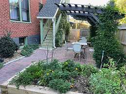 The Winona House - Boutique Hotel Near Downtown