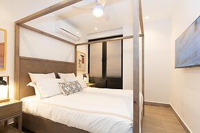 The Elegant Condo by Acomodo