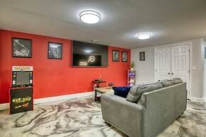 Lrg 5BR 5BA Home w 10 Beds Pool Hottb Gamerm2