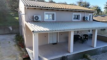 Casa Sorgente by Corfuescapes