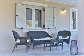 Casa Sorgente by Corfuescapes