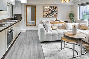 Host Stay Chic Townhouse by the Docks