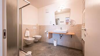 Am Schloss Guest House