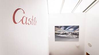 Am Schloss Guest House