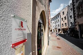 Am Schloss Guest House