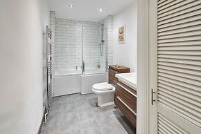 Host Stay Garden Flat