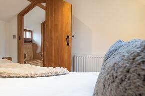 Coach House - Lovely Home in Cheltenham