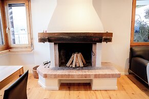 Alpine Mountains Retreat by Sea N' Rent