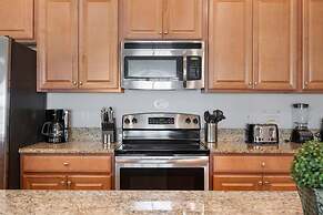 Amazing 4bdr Near Parks w Pool