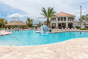 Amazing 4bdr Near Parks w Pool