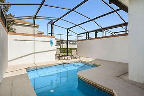 Amazing 4bdr Near Parks w Pool