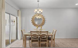 Amazing 4bdr Near Parks w Pool