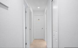 Amazing 4bdr Near Parks w Pool