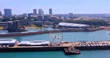 Urbanretreat Modern Outdoor Dining Backyard