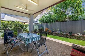 Zen Aqua Vista Workspace BBQ Private Lawn