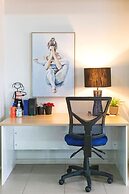 Zen Aqua Vista Workspace BBQ Private Lawn