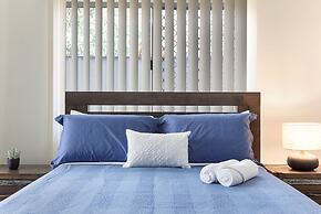 Zen Aqua Vista Workspace BBQ Private Lawn