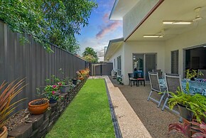 Zen Aqua Vista Workspace BBQ Private Lawn