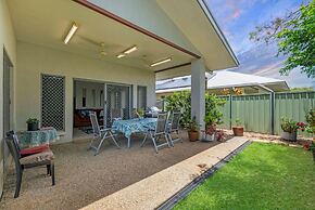 Zen Aqua Vista Workspace BBQ Private Lawn