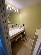 Little Coastal Cottage - Cute 1 1