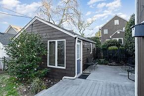Little Coastal Cottage - Cute 1 1