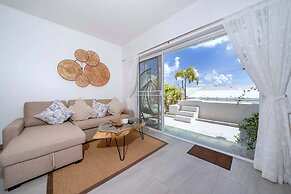 4-Storey Villa Mare with Seaview Pool