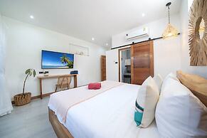 4-Storey Villa Mare with Seaview Pool