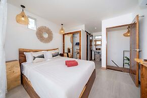 4-Storey Villa Mare with Seaview Pool